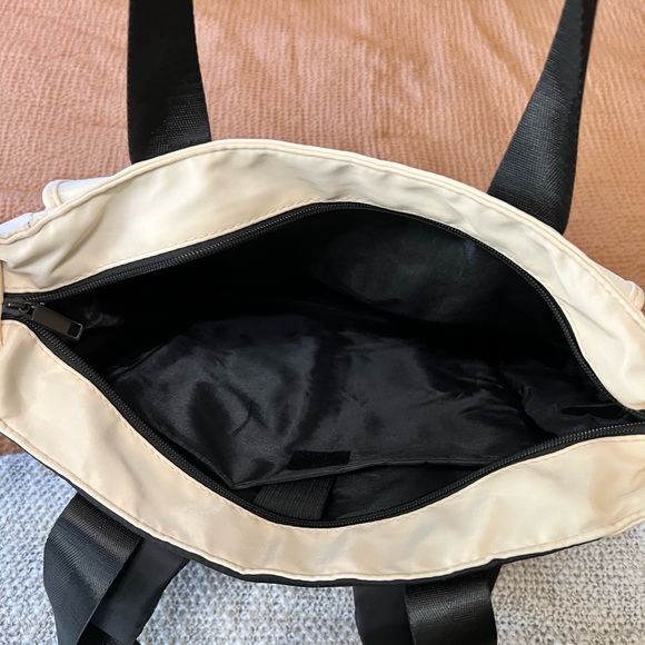 Backpack - Picture 2 of 4